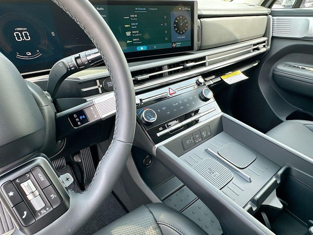 new 2025 Hyundai SANTA FE HEV car, priced at $40,199