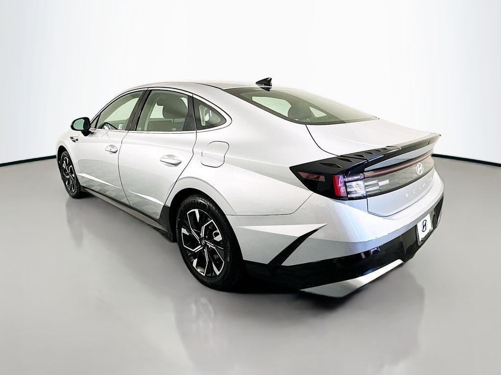 used 2024 Hyundai Sonata car, priced at $20,886
