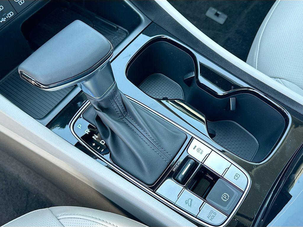 new 2025 Hyundai Tucson car, priced at $35,995