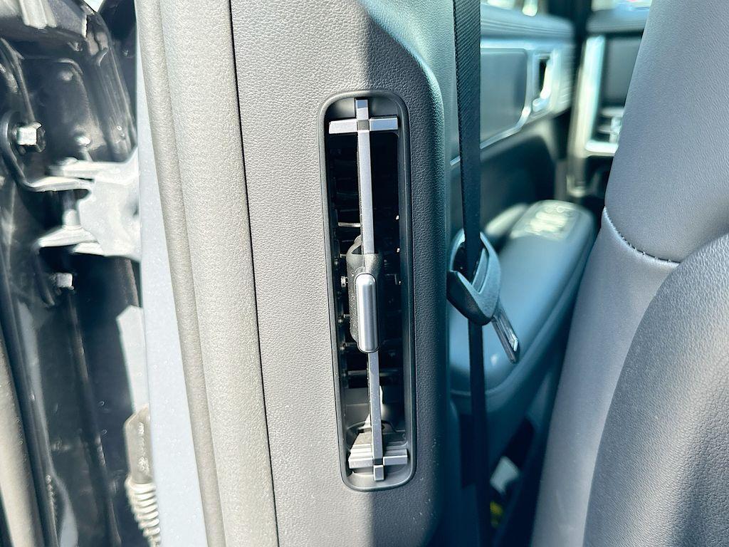 new 2025 Hyundai Santa Fe car, priced at $38,985