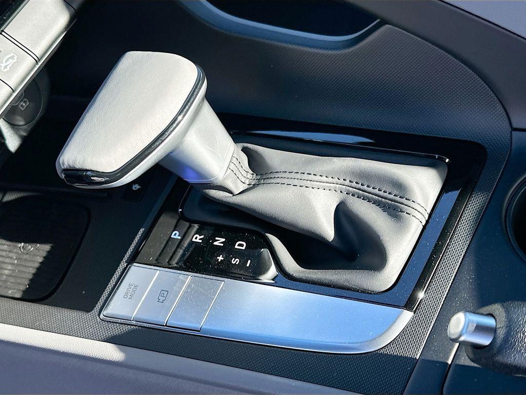 new 2025 Hyundai Elantra car, priced at $24,885