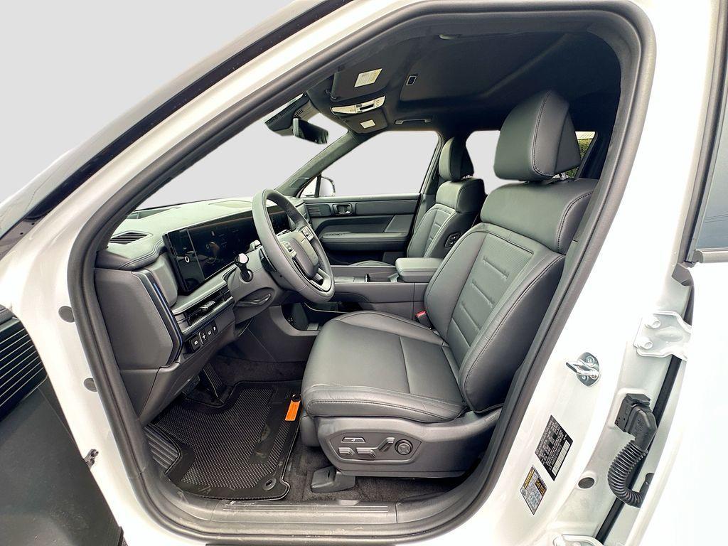 new 2025 Hyundai SANTA FE HEV car, priced at $52,520