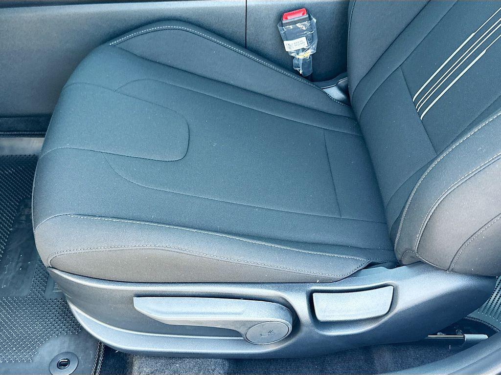 new 2025 Hyundai Elantra car, priced at $25,535