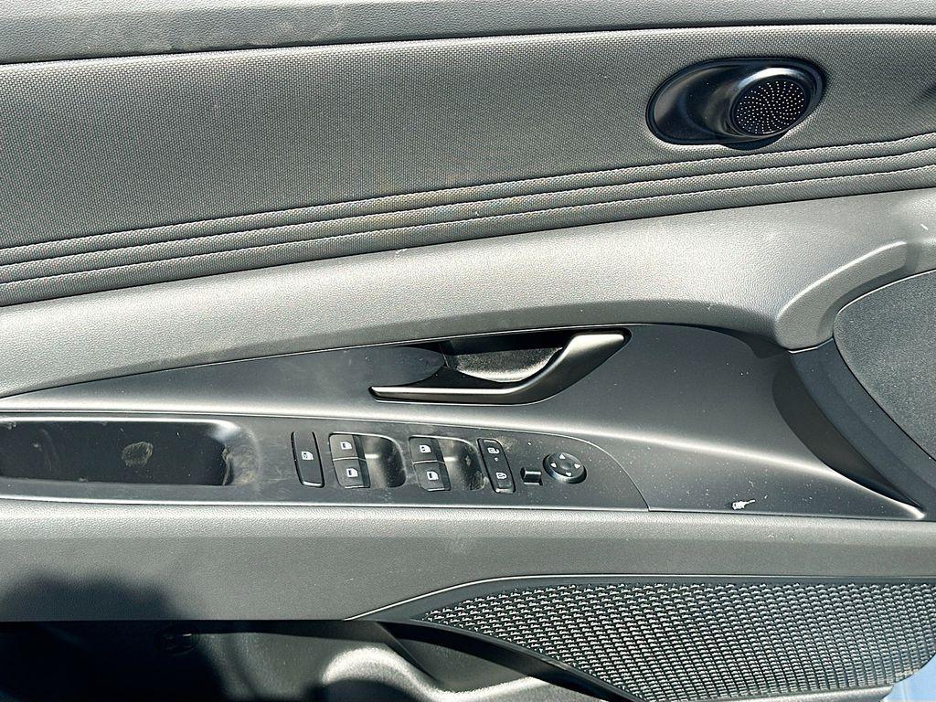 new 2025 Hyundai Elantra car, priced at $25,535