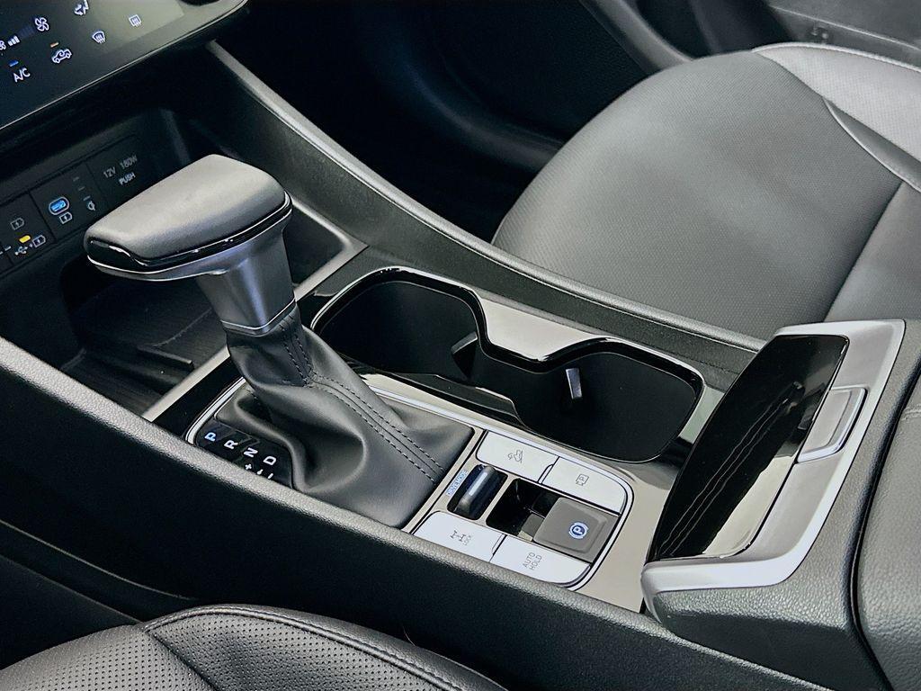 used 2025 Hyundai SANTA CRUZ car, priced at $38,536