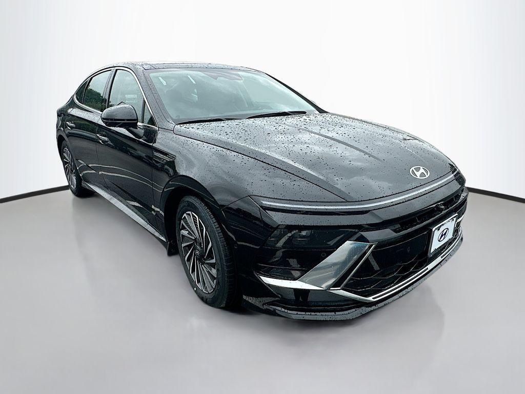 new 2025 Hyundai Sonata Hybrid car, priced at $39,475