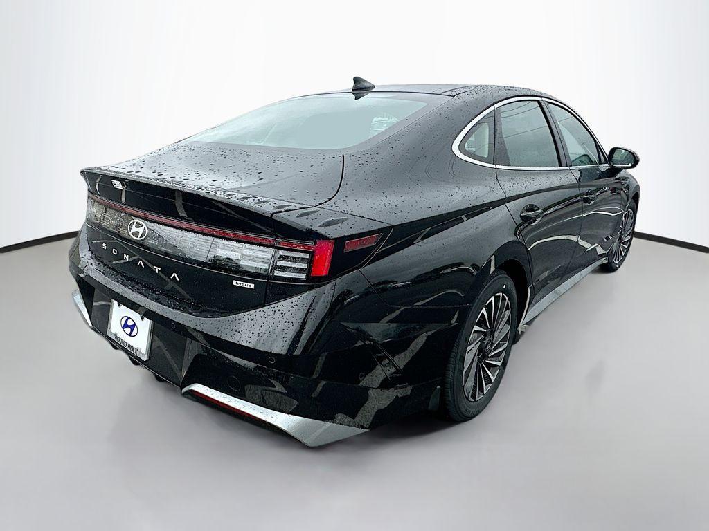new 2025 Hyundai Sonata Hybrid car, priced at $39,475