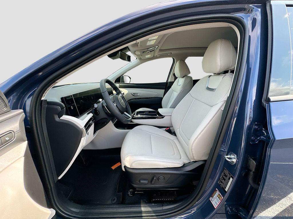 new 2025 Hyundai Tucson car, priced at $40,895
