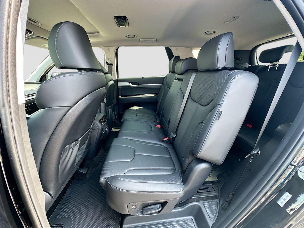 new 2025 Hyundai Palisade car, priced at $46,729