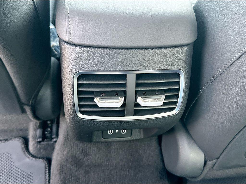 new 2025 Hyundai Sonata Hybrid car, priced at $39,460
