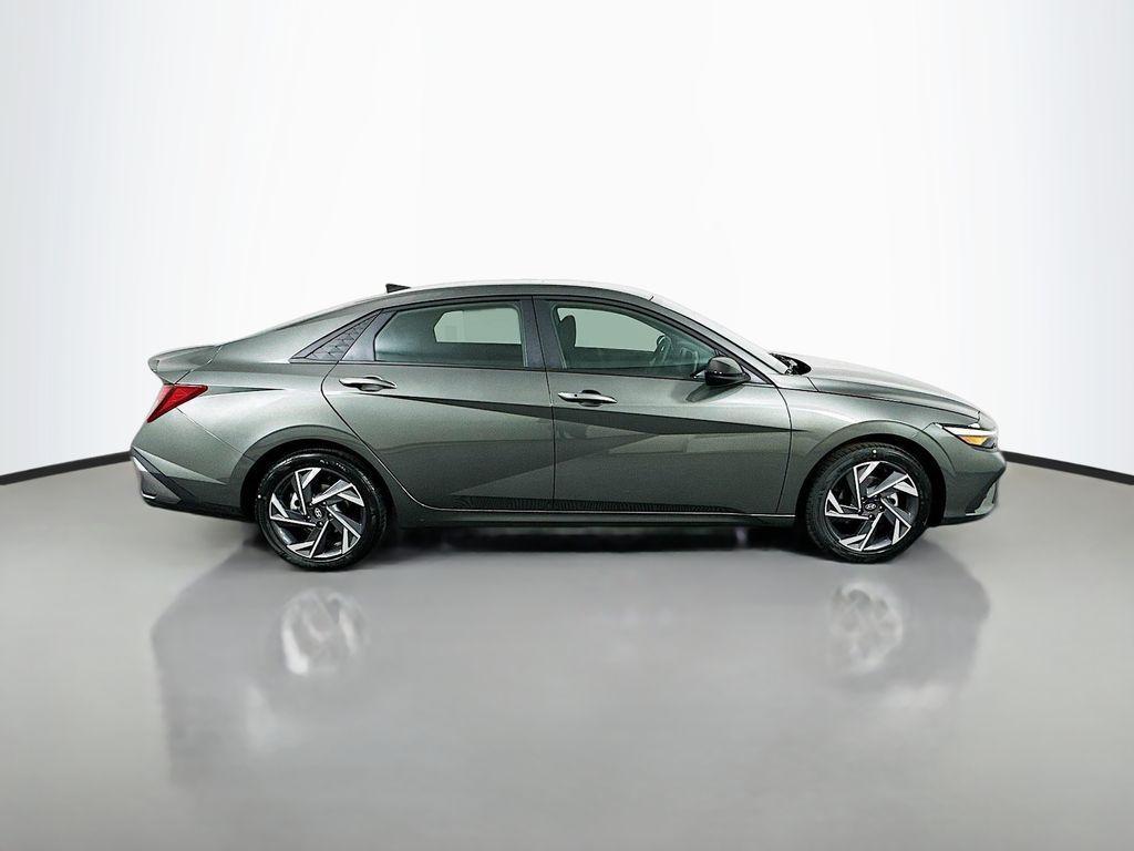 new 2025 Hyundai Elantra car, priced at $24,665