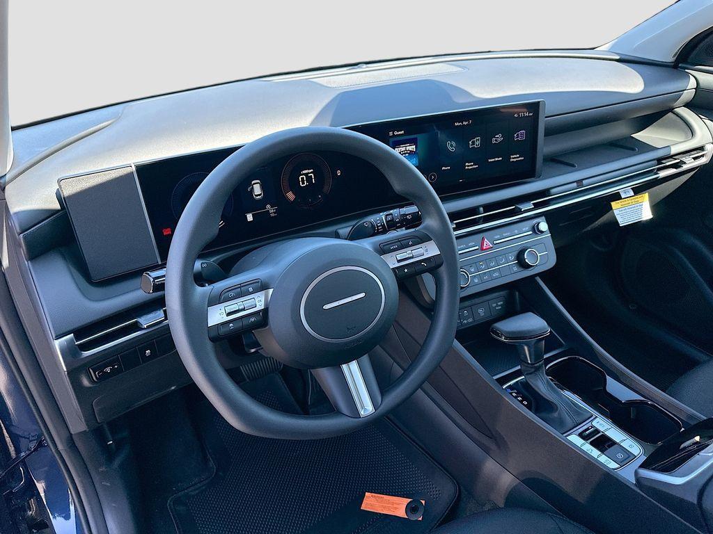 new 2025 Hyundai Tucson car, priced at $30,990