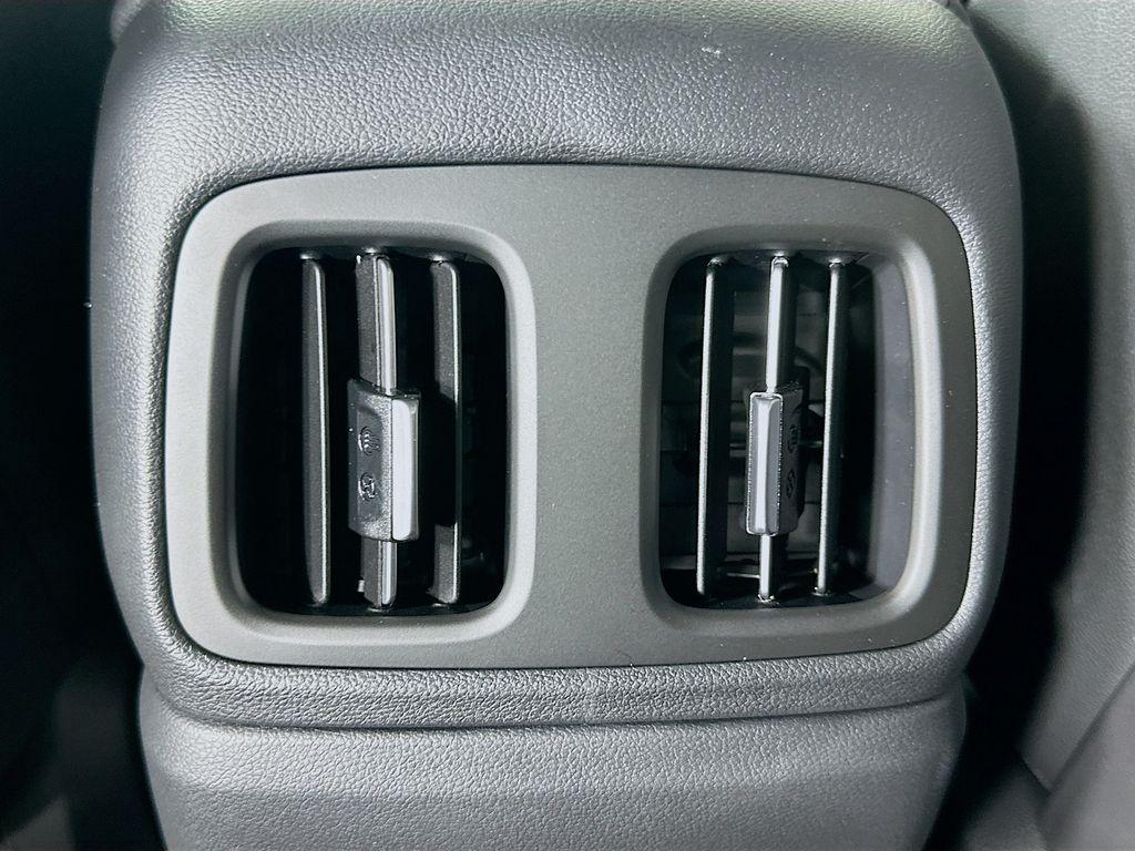 new 2025 Hyundai TUCSON Hybrid car, priced at $43,980
