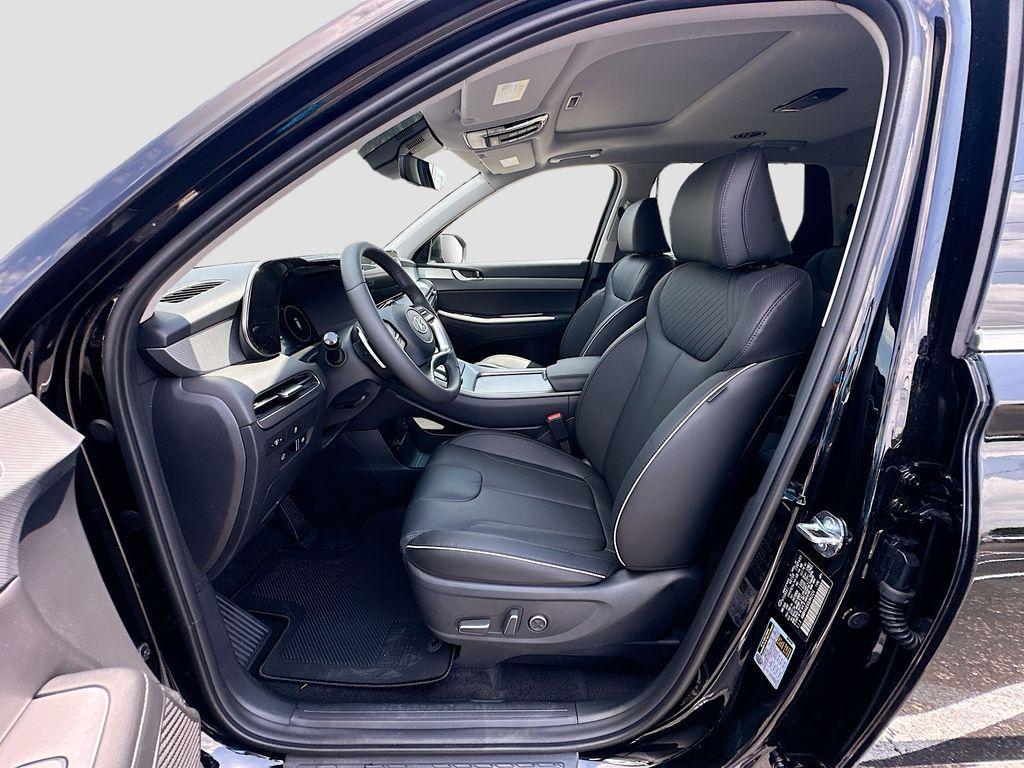 new 2025 Hyundai Palisade car, priced at $46,715