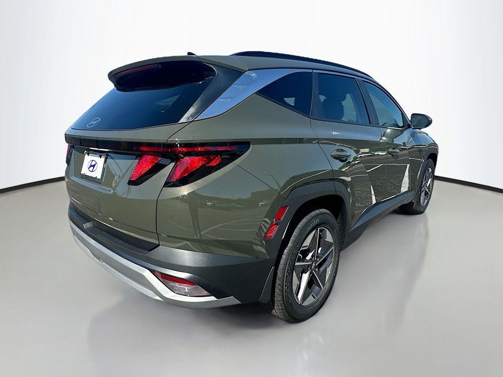 new 2025 Hyundai Tucson car, priced at $32,895
