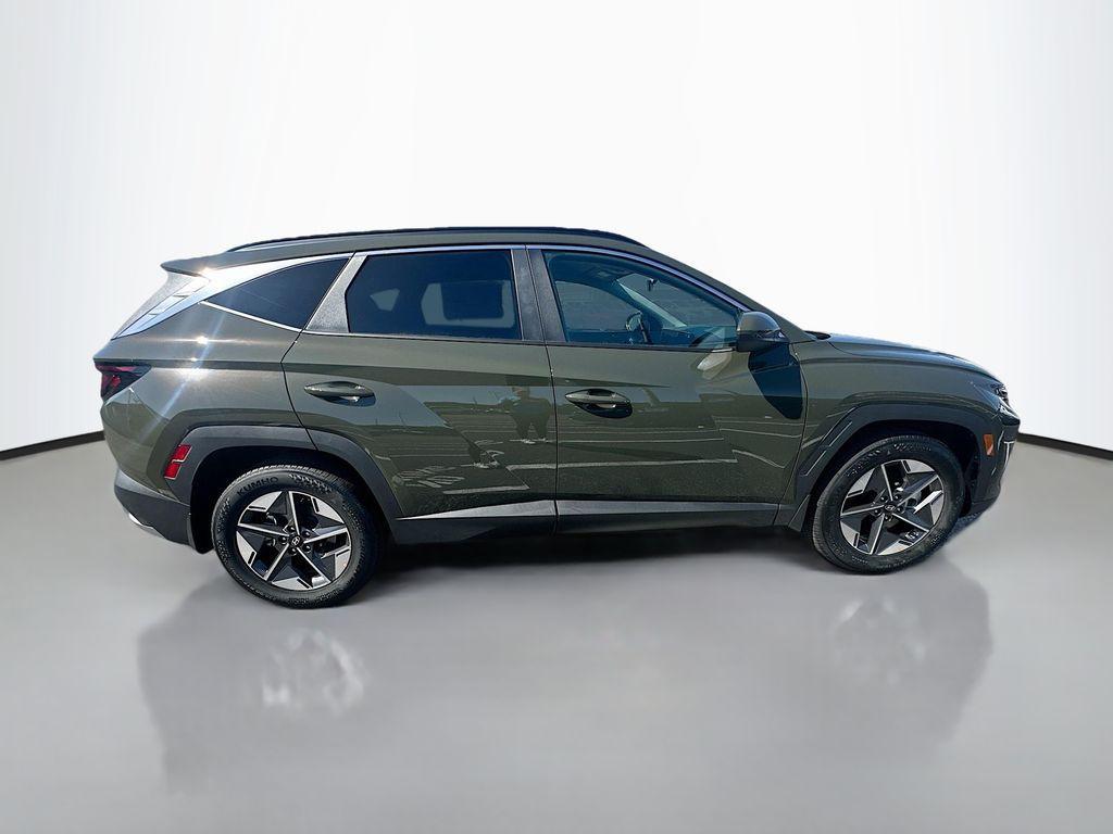 new 2025 Hyundai Tucson car, priced at $32,895