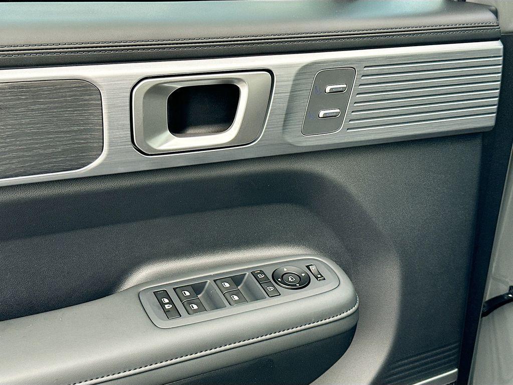 new 2025 Hyundai SANTA FE HEV car, priced at $47,175