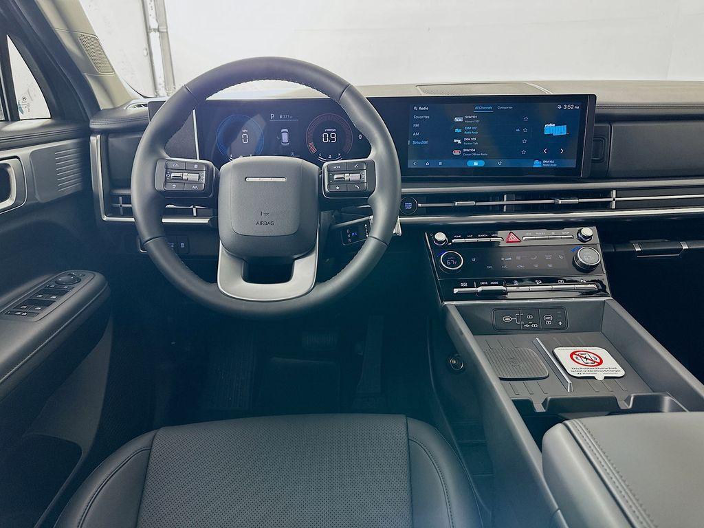 new 2025 Hyundai Santa Fe car, priced at $38,925