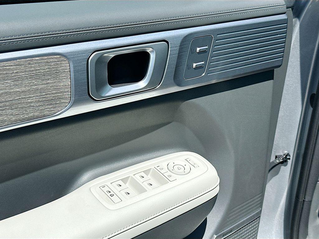 new 2025 Hyundai SANTA FE HEV car, priced at $51,950