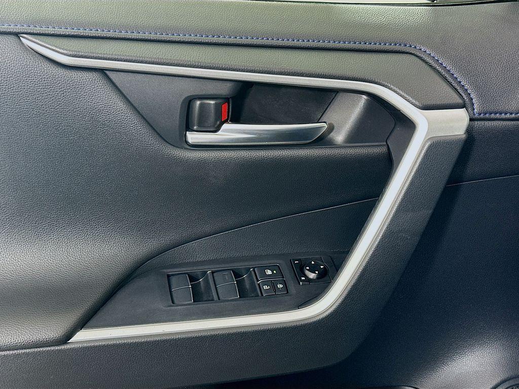 used 2020 Toyota RAV4 Hybrid car, priced at $26,193