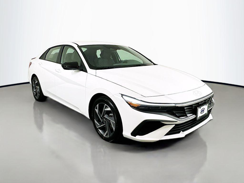 new 2025 Hyundai Elantra car, priced at $25,620