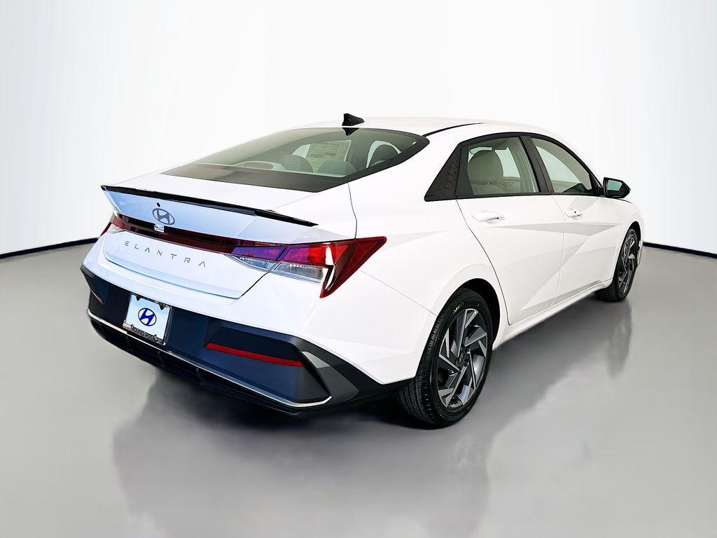 new 2025 Hyundai Elantra car, priced at $25,620