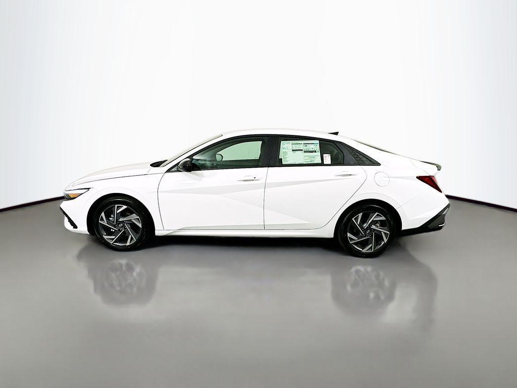new 2025 Hyundai Elantra car, priced at $25,620