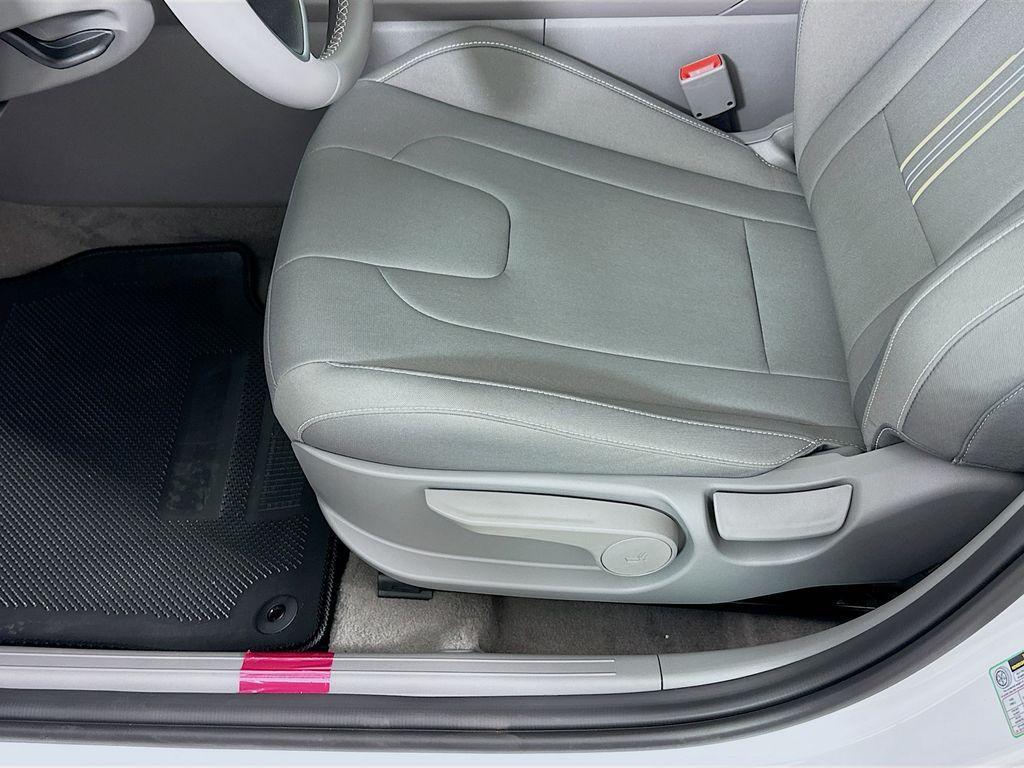 new 2025 Hyundai Elantra car, priced at $25,620