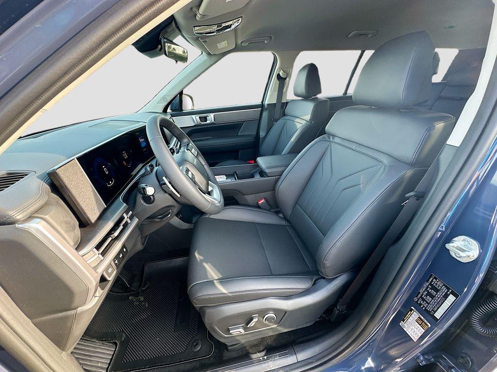 new 2025 Hyundai Santa Fe car, priced at $38,985