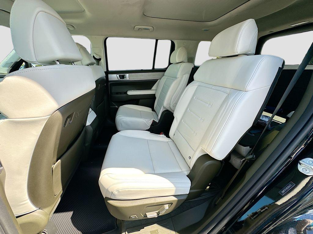 new 2025 Hyundai SANTA FE HEV car, priced at $50,294