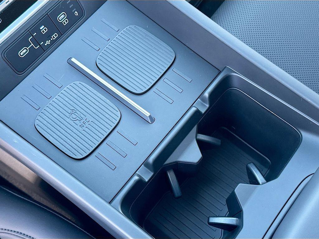 new 2025 Hyundai Santa Fe car, priced at $39,105