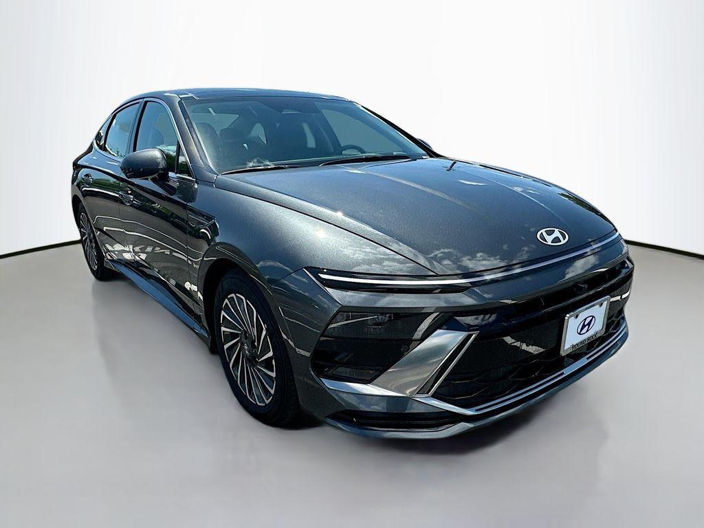 new 2025 Hyundai Sonata Hybrid car, priced at $39,475
