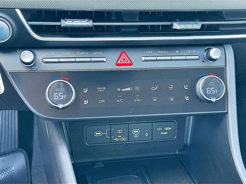 new 2025 Hyundai Sonata Hybrid car, priced at $39,475