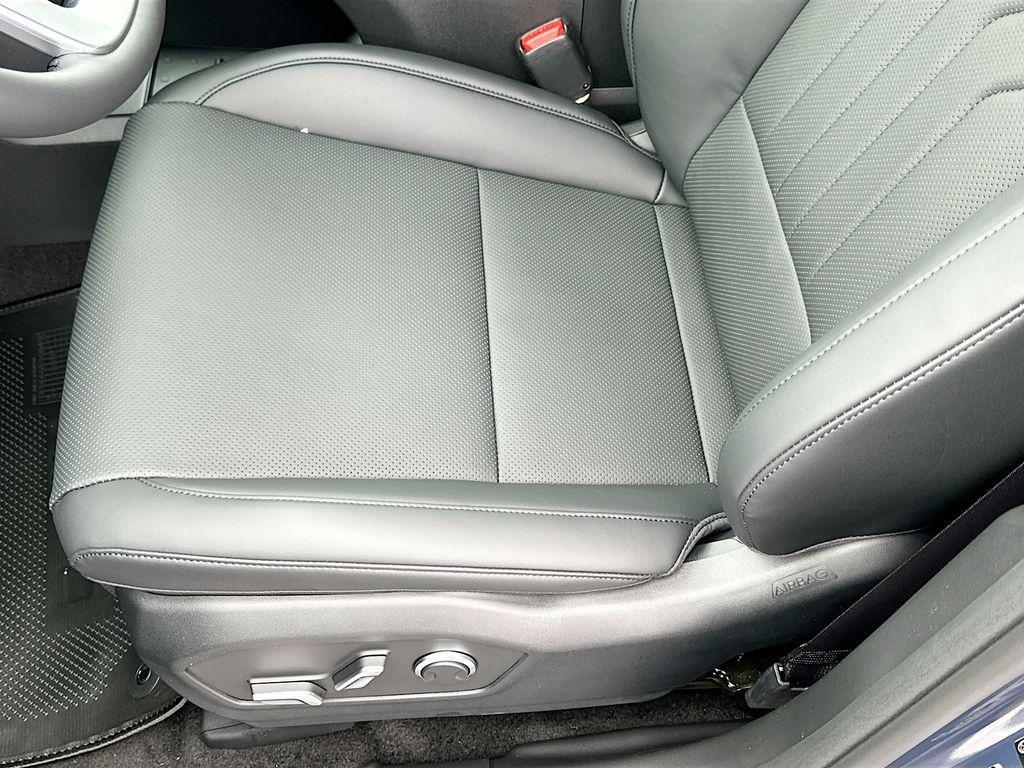 new 2025 Hyundai Santa Fe car, priced at $38,889