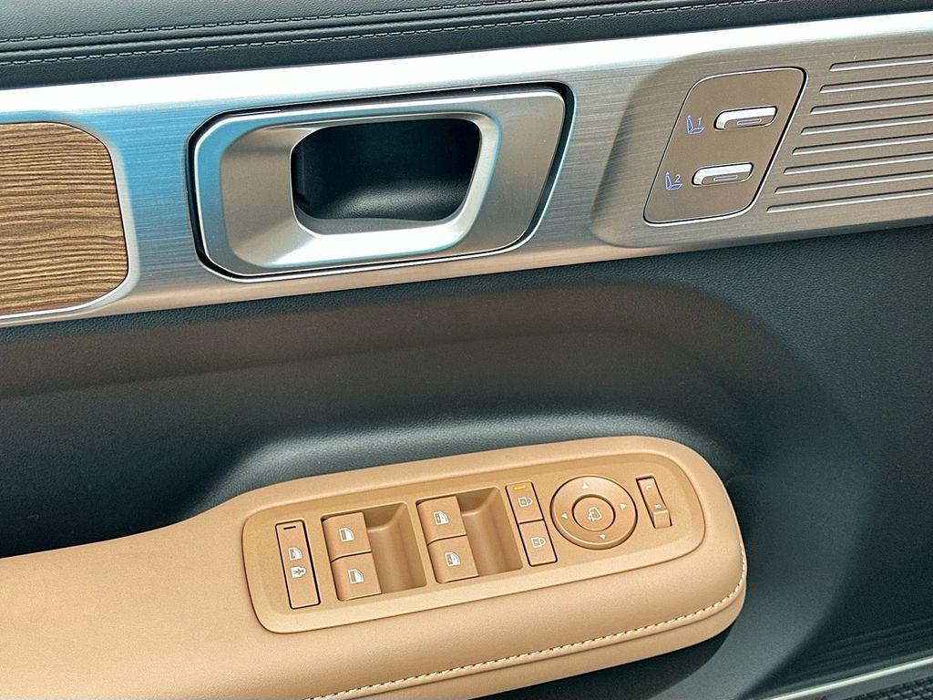 new 2025 Hyundai SANTA FE HEV car, priced at $47,480