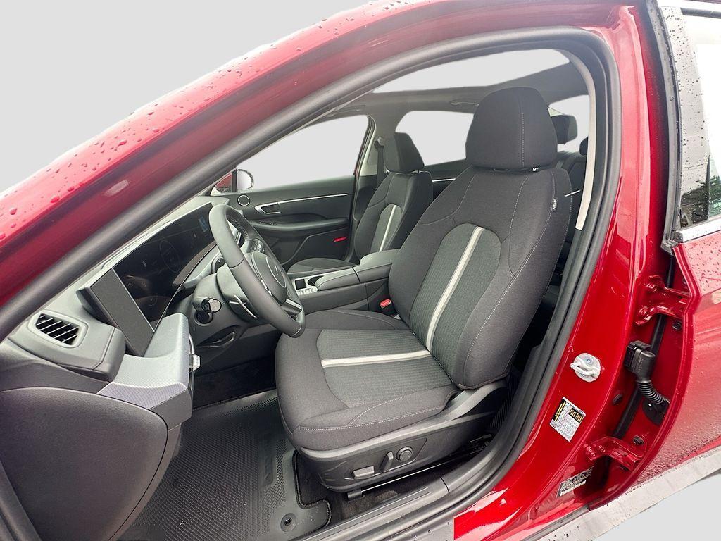 new 2025 Hyundai Sonata car, priced at $33,375