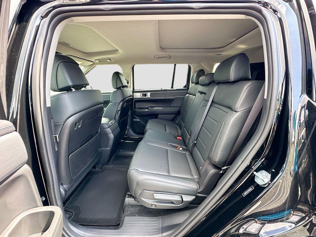 new 2025 Hyundai SANTA FE HEV car, priced at $47,305