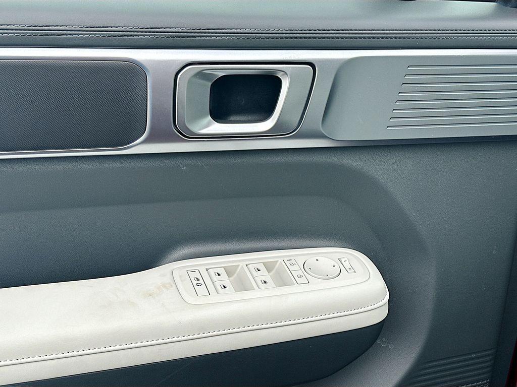 new 2025 Hyundai Santa Fe car, priced at $39,704