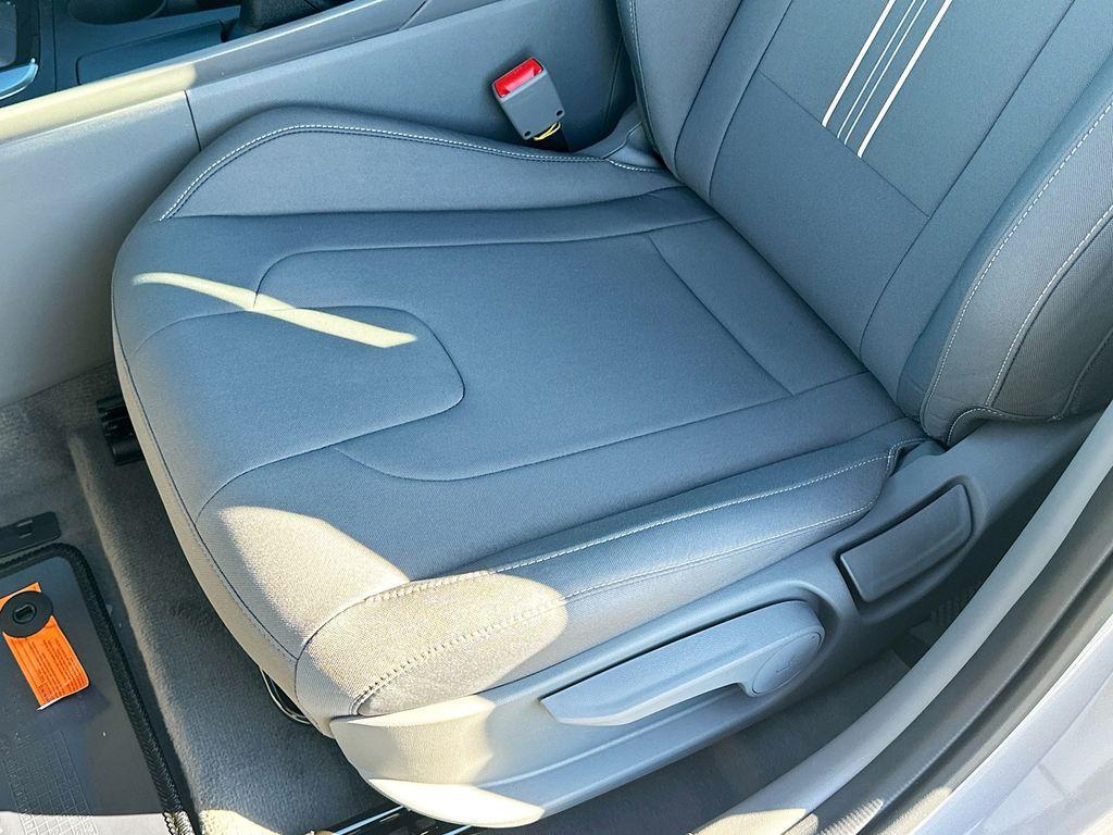 new 2025 Hyundai Elantra car, priced at $24,885