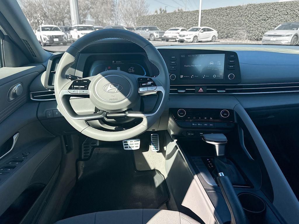 new 2025 Hyundai Elantra car, priced at $24,885