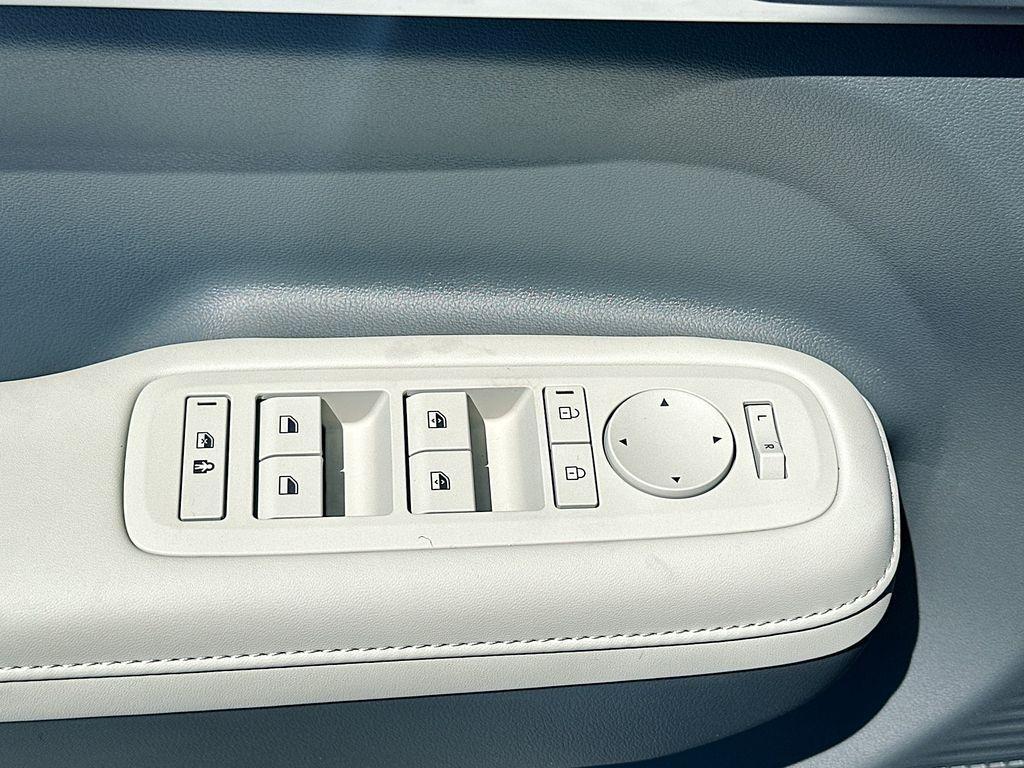 new 2025 Hyundai SANTA FE HEV car, priced at $40,514