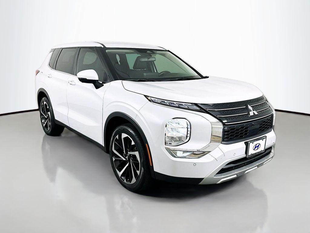 used 2023 Mitsubishi Outlander car, priced at $22,750