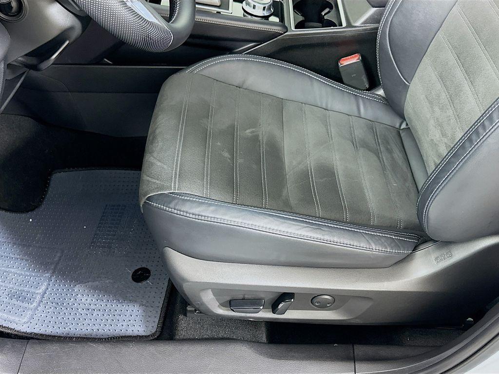 used 2023 Mitsubishi Outlander car, priced at $22,750