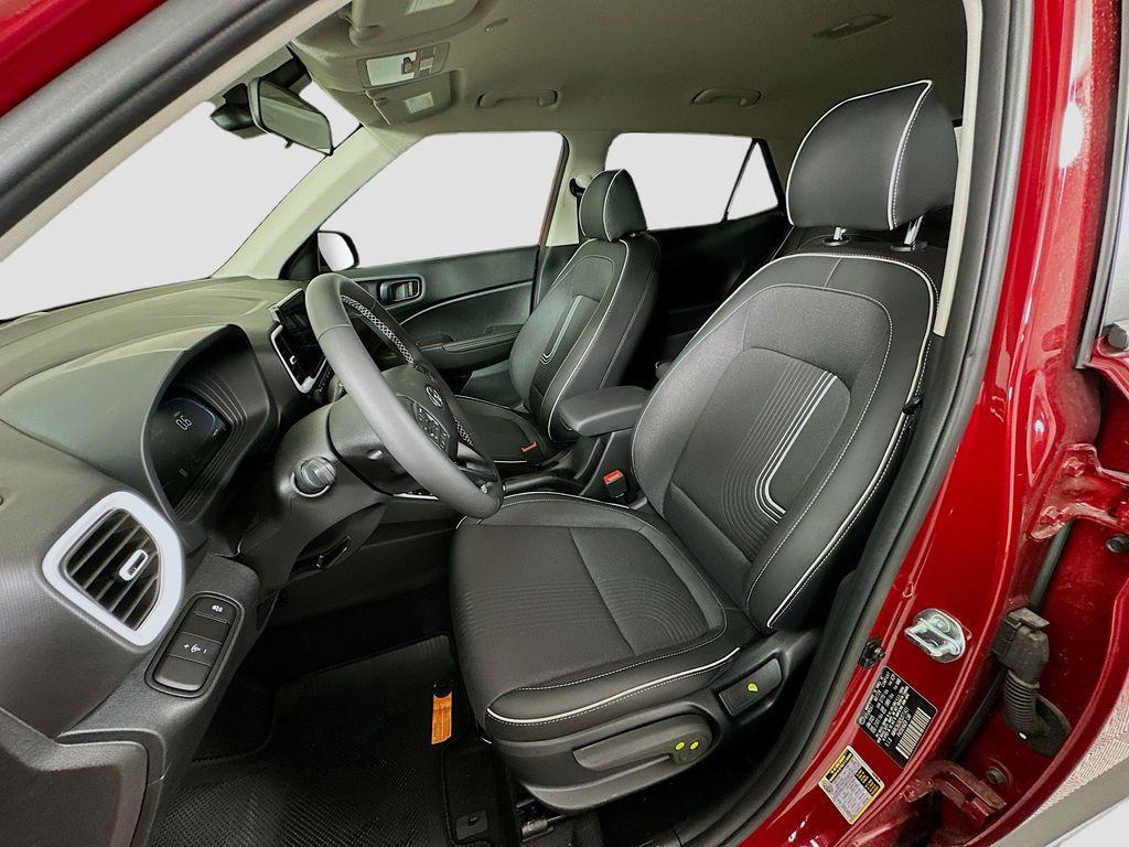 new 2025 Hyundai Venue car, priced at $25,625