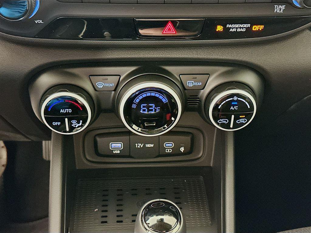 new 2025 Hyundai Venue car, priced at $25,625