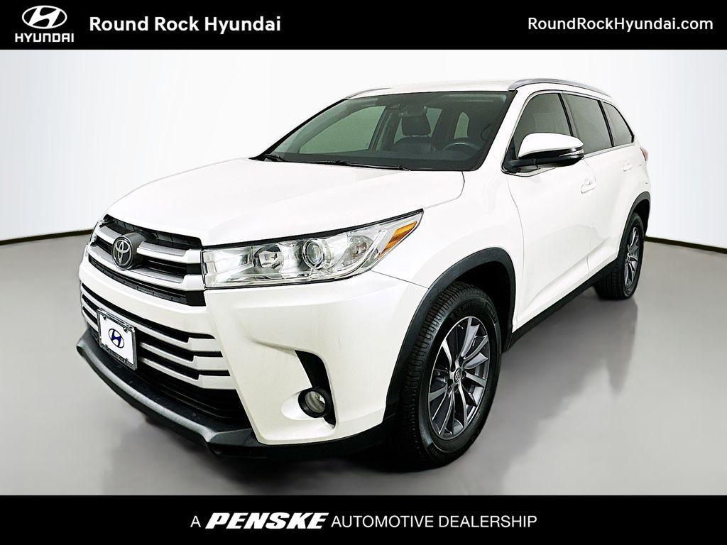 used 2019 Toyota Highlander car, priced at $26,639