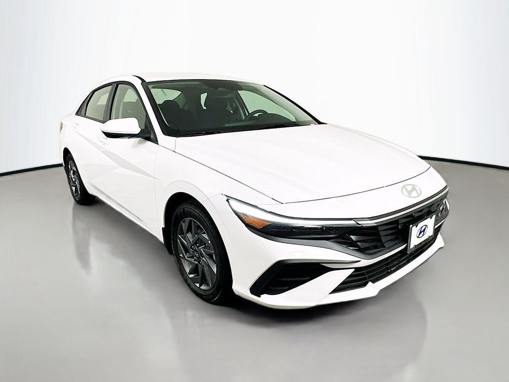 new 2025 Hyundai ELANTRA HEV car, priced at $27,805