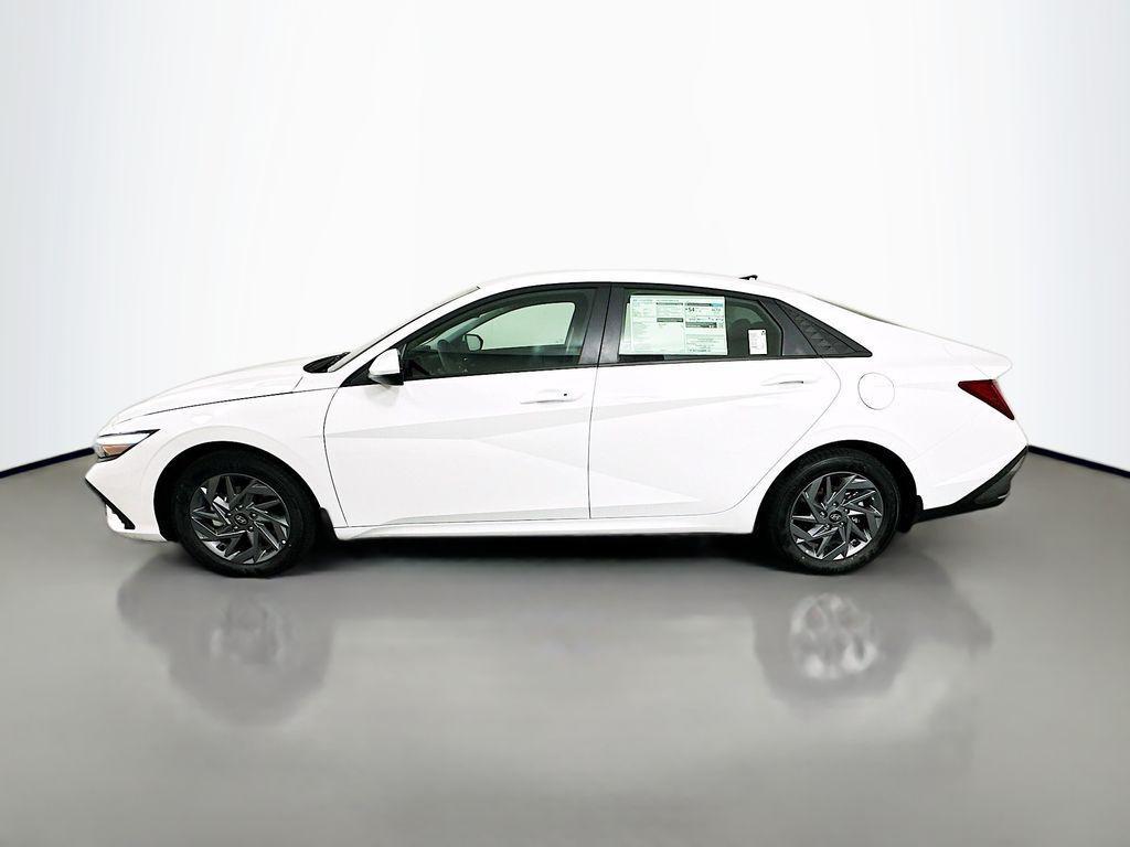 new 2025 Hyundai ELANTRA HEV car, priced at $27,805