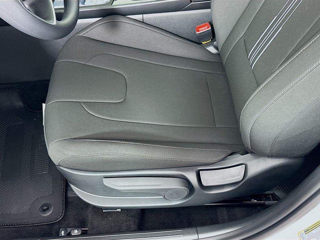 new 2025 Hyundai ELANTRA HEV car, priced at $27,805