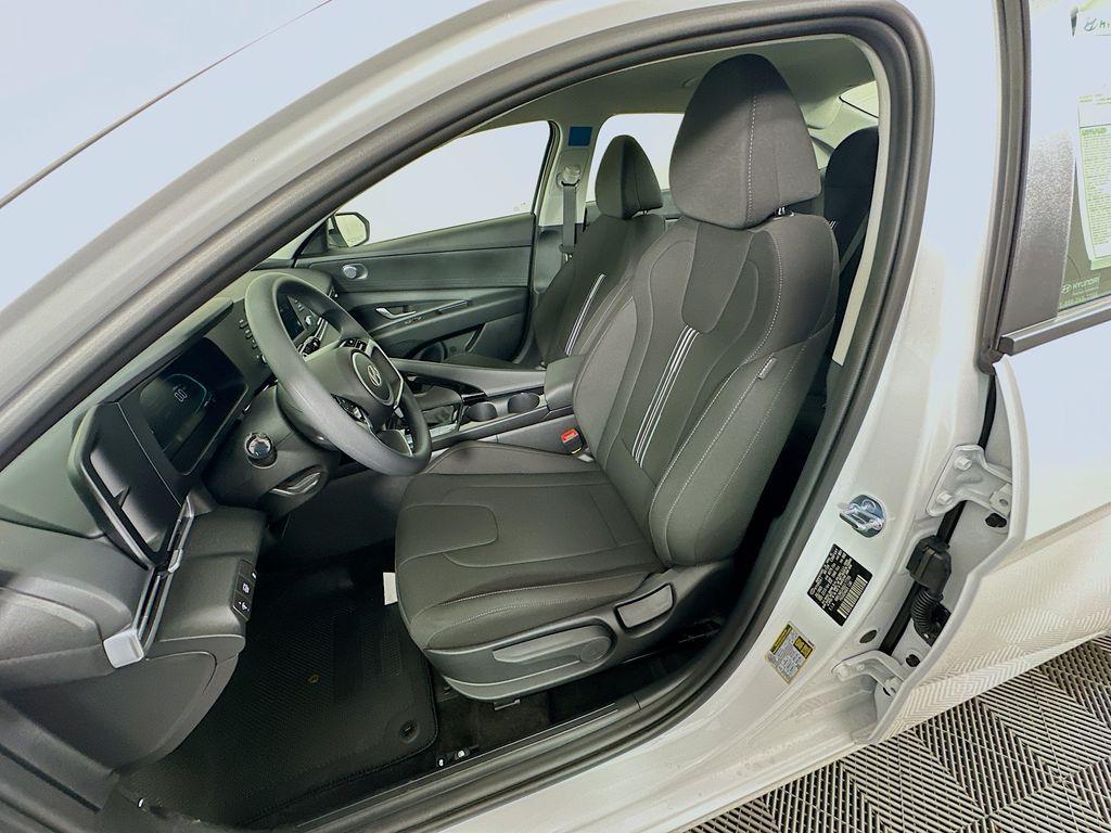 new 2025 Hyundai ELANTRA HEV car, priced at $27,805